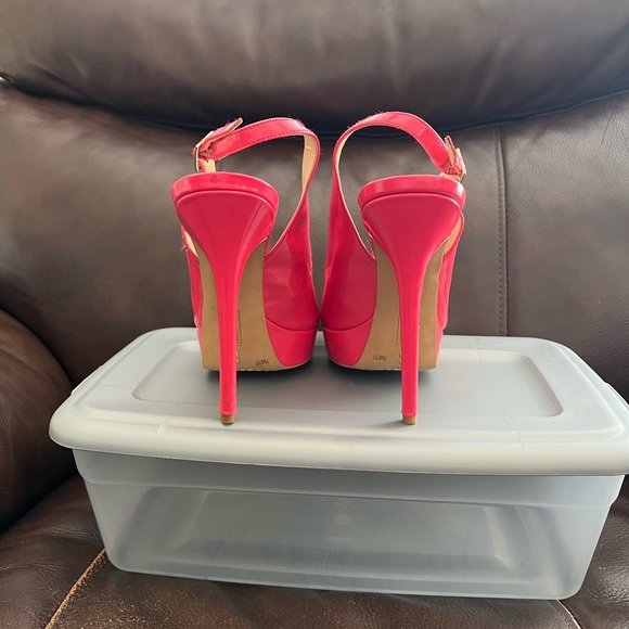 Pink high heels - Picture 4 of 4